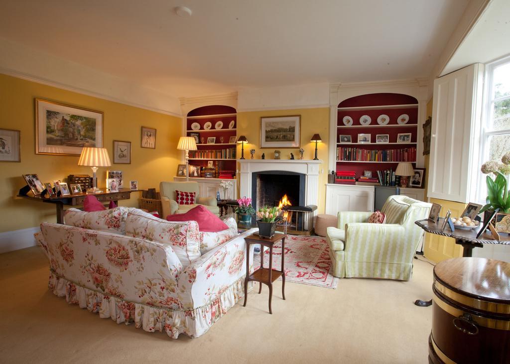Brunton Farmhouse Hotel Collingbourne Kingston ภายนอก รูปภาพ
